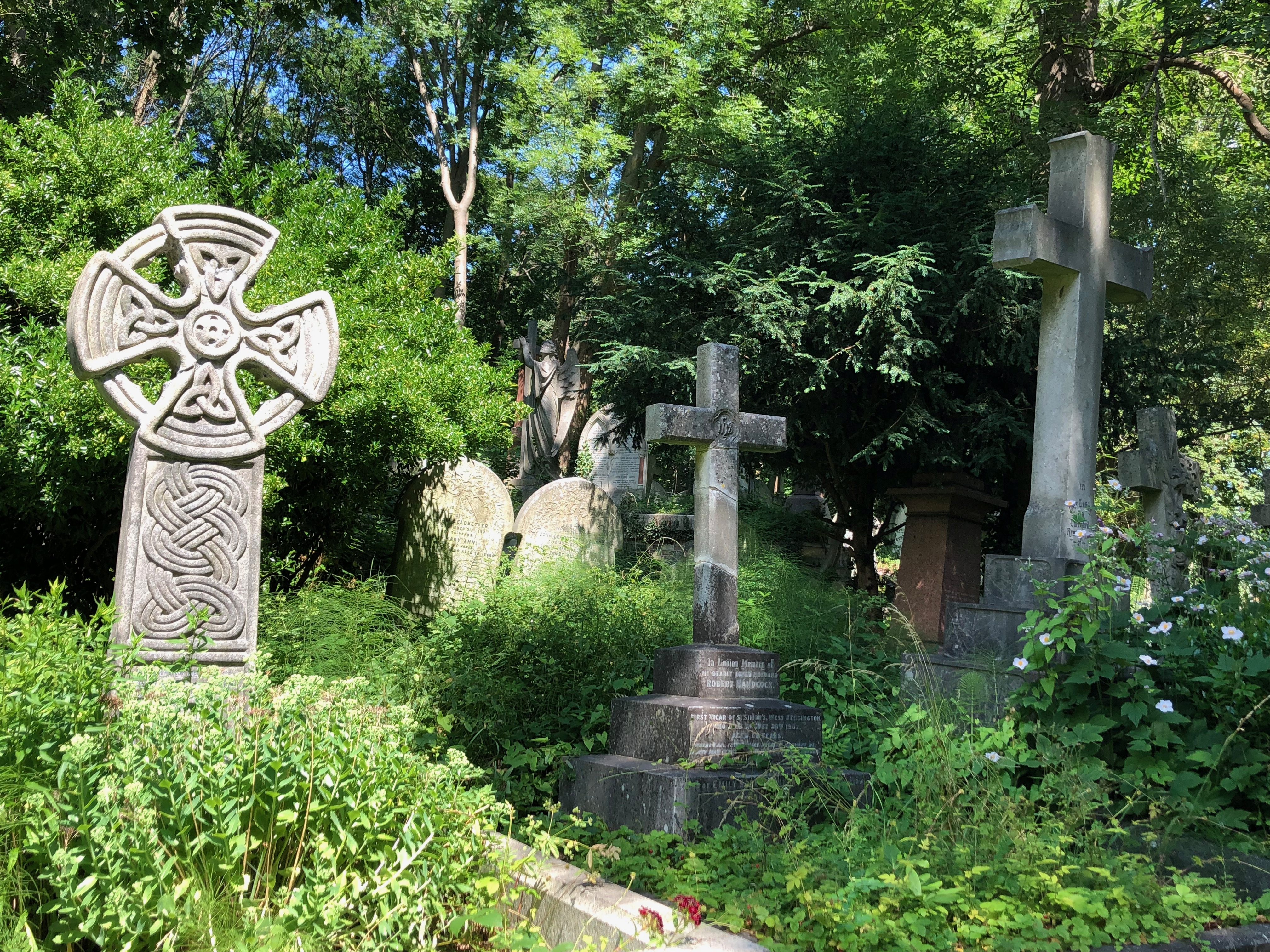 A quiet corner of Highgate Cemetery
